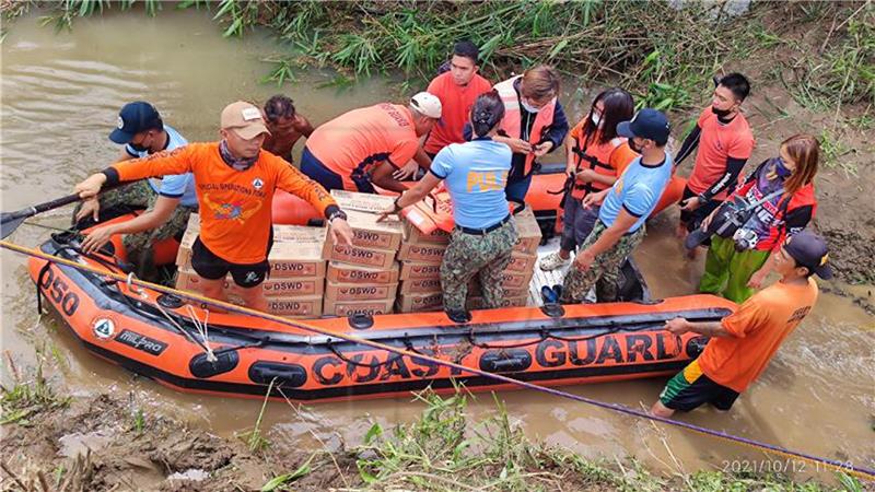 Na Filipinima u oluji Kompasu poginulo 30 ljudi,  13 nestalo