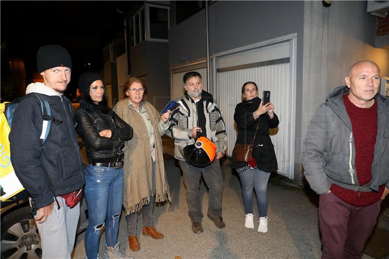 Doctors condemn protest outside Minister Beroš's home