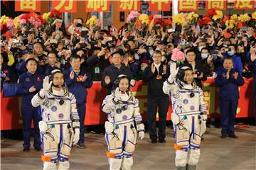 CHINA ASTRONAUTS DEPARTURE