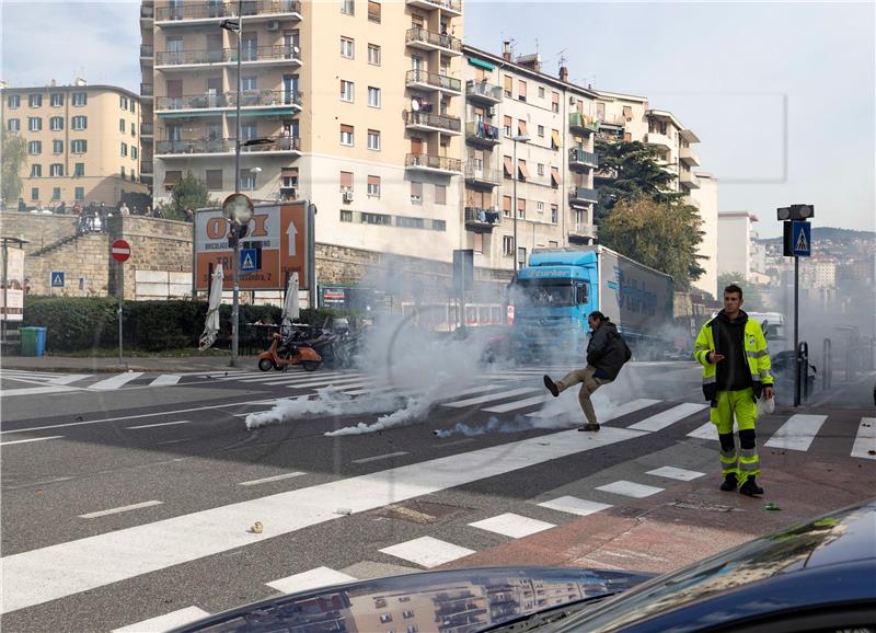 ITALY CORONAVIRUS PANDEMIC GREEN PASS PROTEST