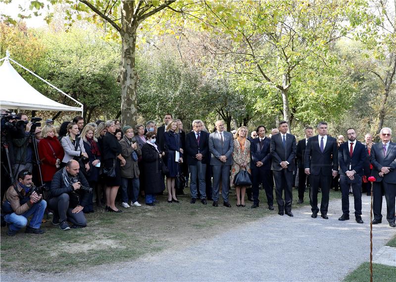 Milanović i njegov slovenski kolega Borut Pahor otkrili spomenik Francu Prešernu