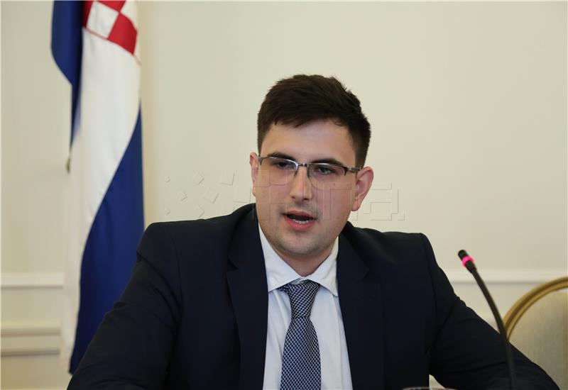 Milić: Netočno je da se od 1. studenoga širi primjena covid potvrda