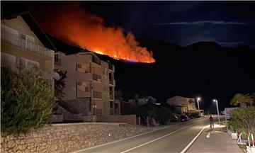 Požar u Gradcu, izgorjelo 10-tak hektara borove šume