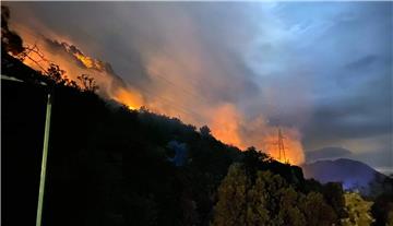 Požar u Gradcu, izgorjelo 10-tak hektara borove šume