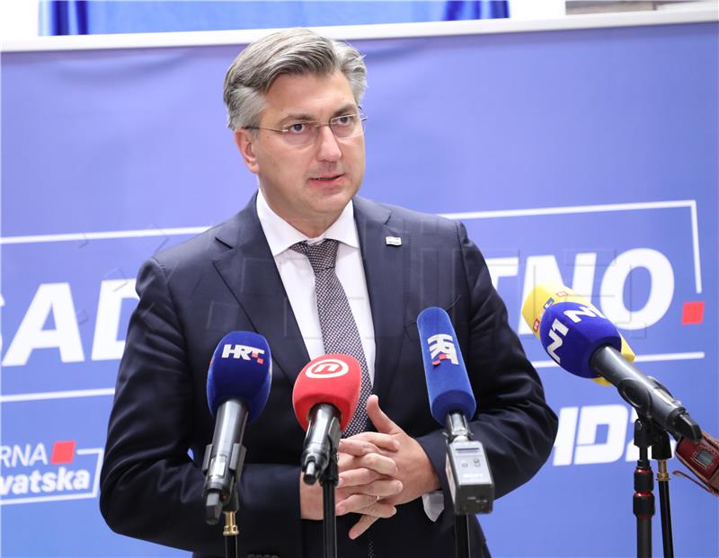 Plenković: Borba protiv epidemije ići će u tri smjera