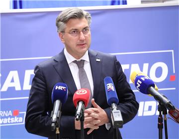 Plenković: Borba protiv epidemije ići će u tri smjera