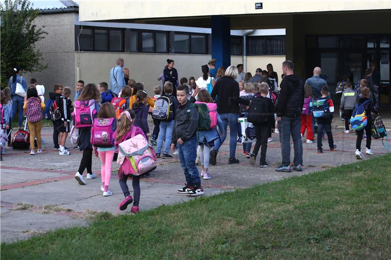 Pula: Škole same donose odluku o načinu nastave