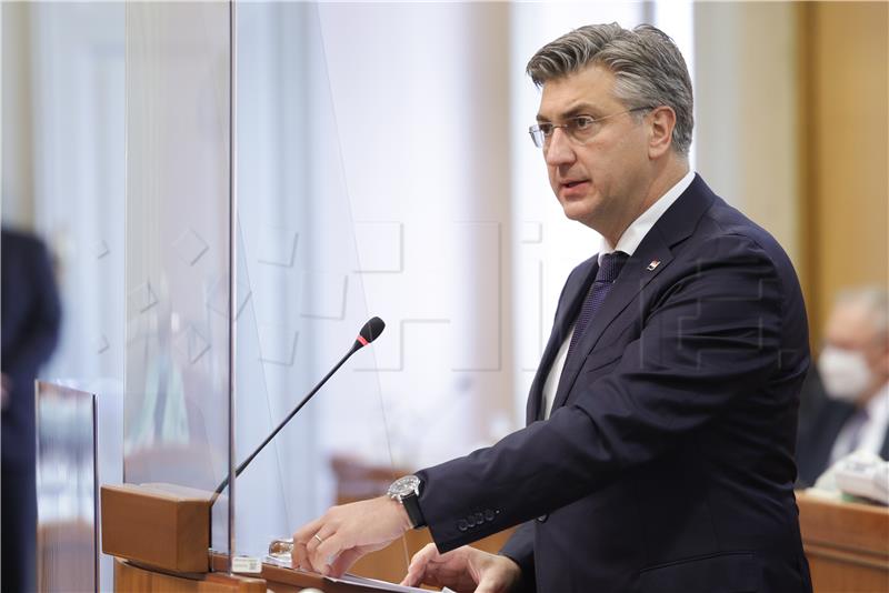 Plenković u Saboru: Od siječnja minimalna plaća veća za 350 kuna