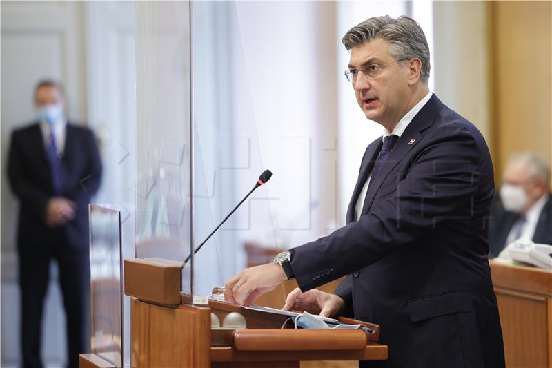 Plenković odbio kritike oporbe i pozvao na optimizam