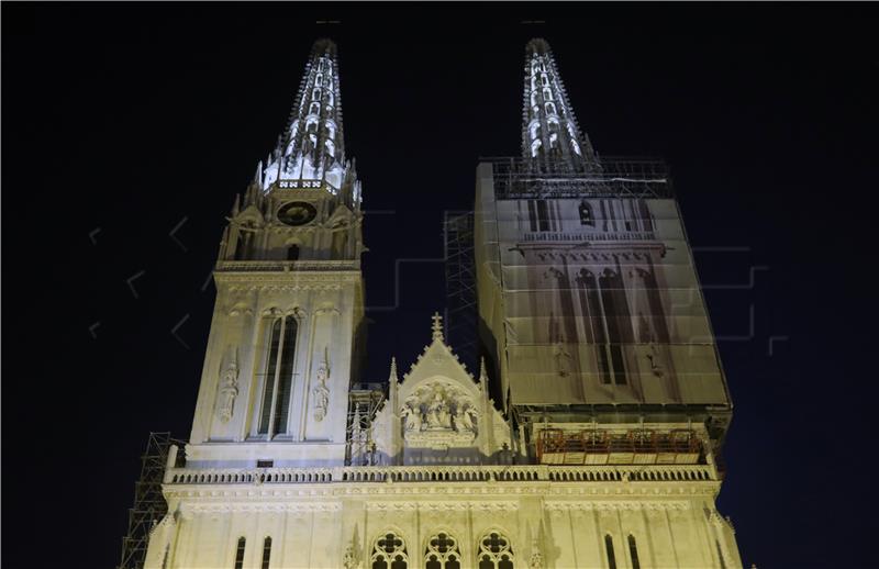 Japanese company donates earthquake early warning device to Zagreb cathedral