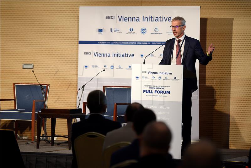 "Vienna" Initiative, HNB hold annual conference on financial trends in Split