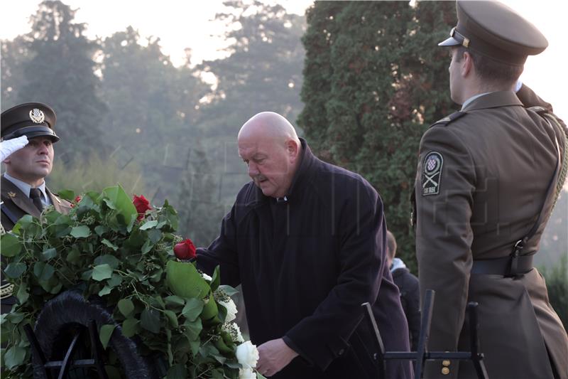 Blagdan Svih svetih: Izaslanik Predsjednika Republike Mareković na Mirogoju