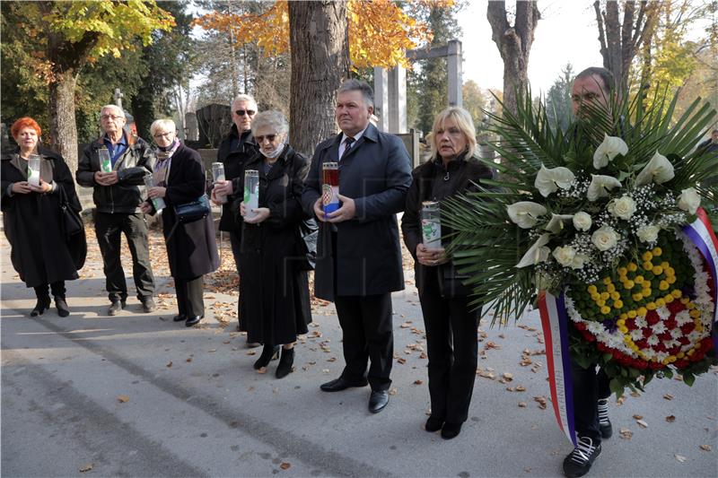 Blagdan Svih svetih: Izaslanstvo HSS-a na Mirogoju