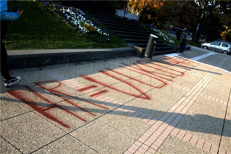 Grafit ispred zagrebačke Gradske skupštine