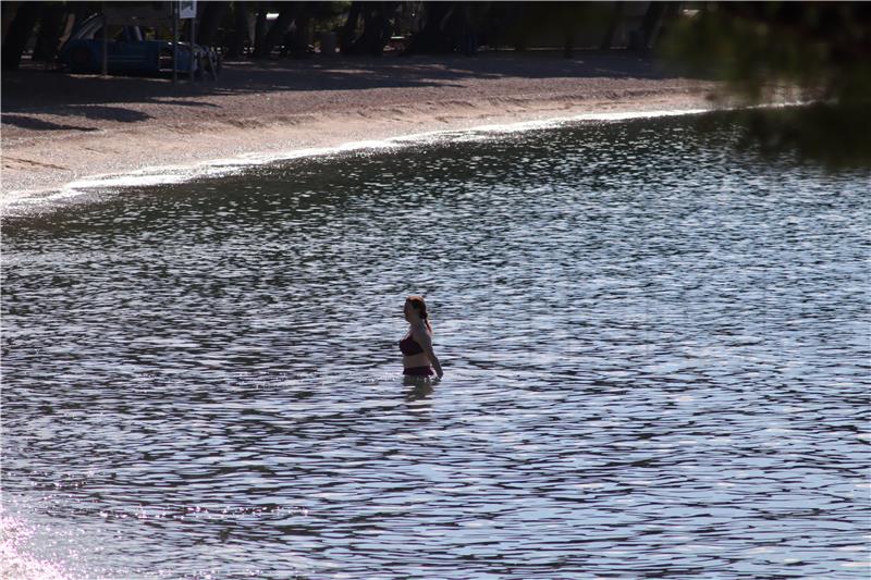 Makarska plaža krajem listopada