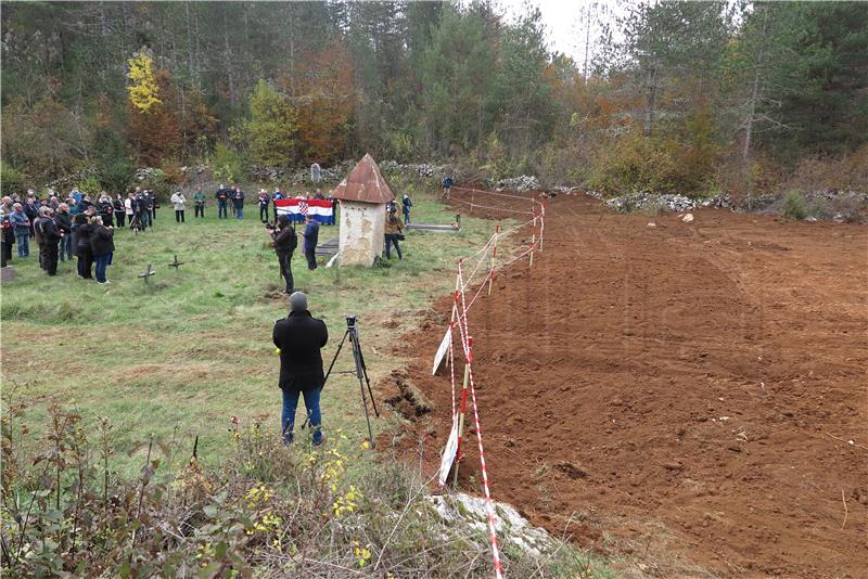 Mještani Gornjih Kosinja i Mlakve organizirali mirni prosvjed