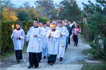 I na sisačkom Viktorovcu počast svima umrlima i poginulima