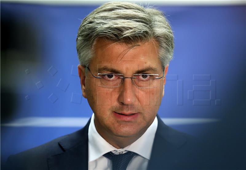 Plenković: Nije mi jasno zašto dio ljudi ne prihvaća cijepljenje