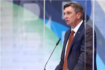 Slovenija: Pahor želi parlamentarne izbore 24. travnja, "ako ne bude prijevremenih"