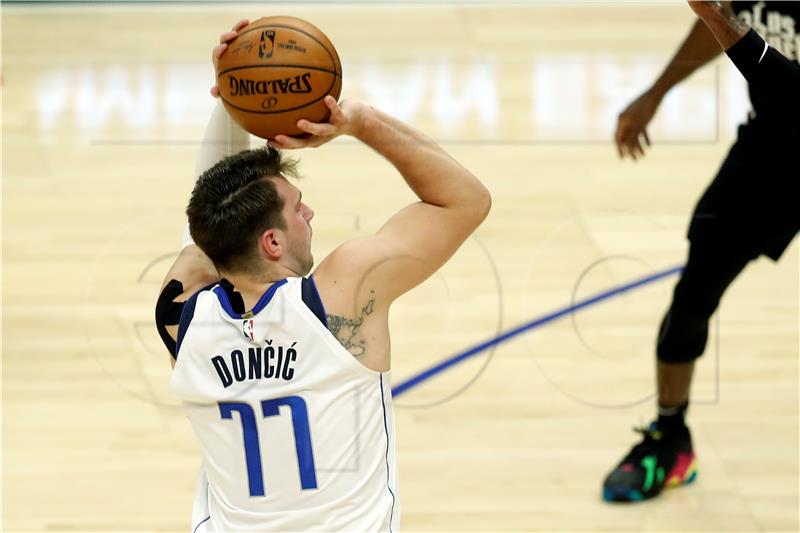 NBA: Dončić tricom, a Jokić blokadom donijeli pobjede Dallasu i Denveru