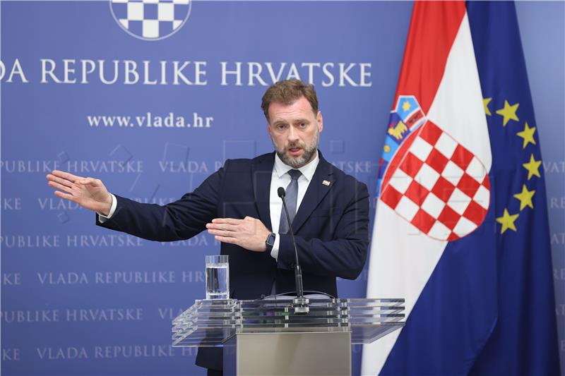  Konferencija za medije nakon sastanka predsjednika Vlade  sa Glavnim stožerom OSRH 