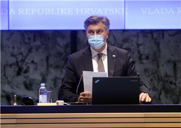 Plenković: Od ponedjeljka covid potvrde za javne ustanove i državne institucije