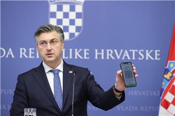 Plenković pokazao COVID potvrdu