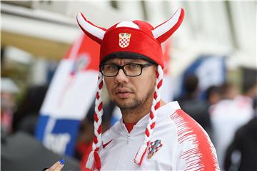 Hrvatski navijači uoči utakmice Hrvatska - Rusija  