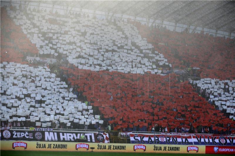 Atmosfera na Poljudu pred početak utakmice Hrvatska - Rusija