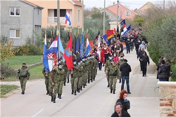 Škabrnja: Kolona sjećanja - Mimohod do Spomen-obilježja masovne grobnice