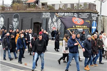 Vukovar: Kolona sjećanja krenula gradskim ulicama do Memorijalnog groblja