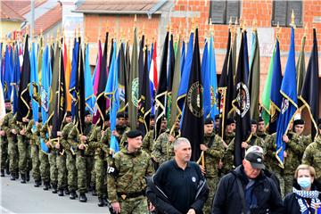 Vukovar: Kolona sjećanja krenula gradskim ulicama do Memorijalnog groblja