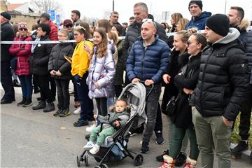 Vukovar: Kolona sjećanja krenula gradskim ulicama do Memorijalnog groblja