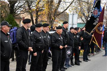 Vukovar: Kolona sjećanja krenula gradskim ulicama do Memorijalnog groblja