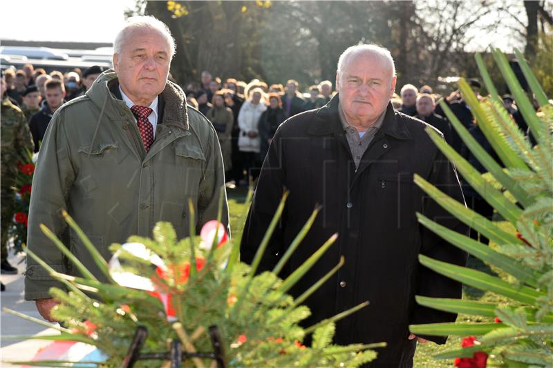 Vukovar: Na Ovčari polaganje vijenaca, prigodni program i molitva