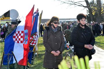 Vukovar: Na Ovčari polaganje vijenaca, prigodni program i molitva