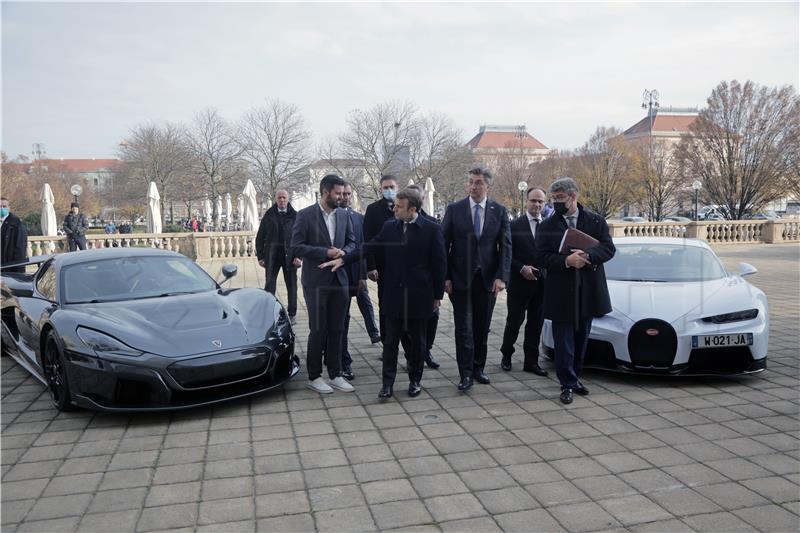 Macron, Plenković check out fastest cars -- Rimac and Bugatti