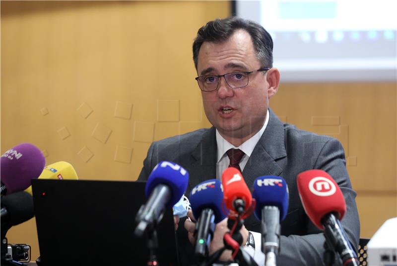 Vanđelić says to ensure smooth transition for new director