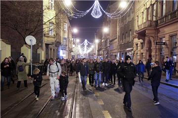 Novi prosvjed protiv Covid potvrda - "Bijeli tihi marš"