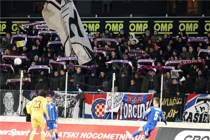 Četvrtfinalna utakmica Hrvatskog nogometnog kupa: Lokomotiva - Hajduk