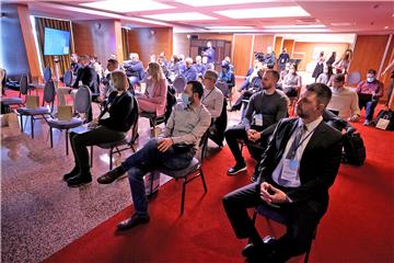  Konferencija "Možemo li uvesti inovativne mjere za poljoprivrednike ..."