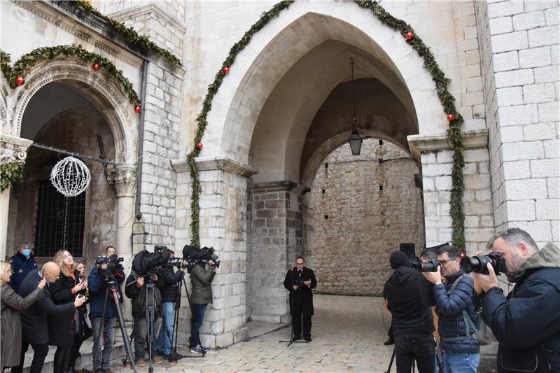 Dubrovnik: Otkriveno spomen obilježje Pavu Urbanu