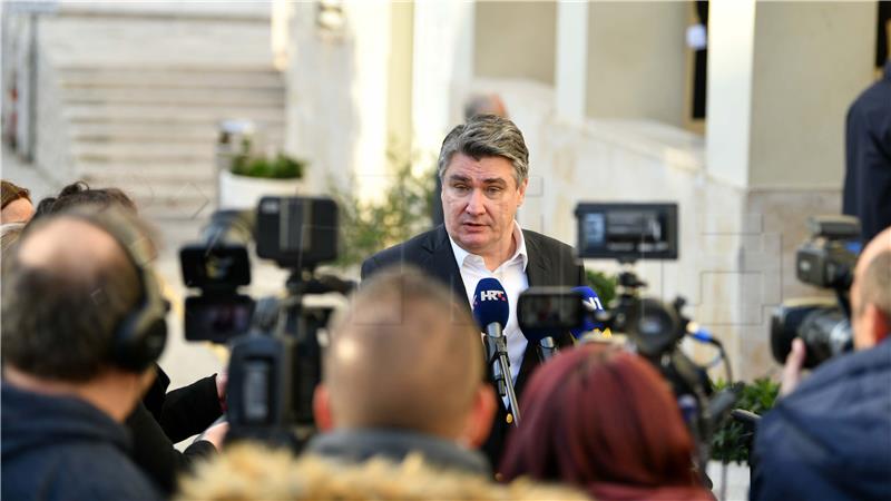 Milanović: I will not sign Bridge party's referendum petition