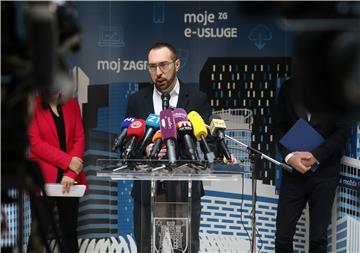 Konferencija za medije Tomislava Tomaševića