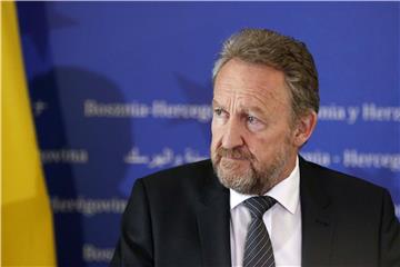 Izetbegović: Plenković je korektan, a Milanović treba razmisliti prije nego progovori