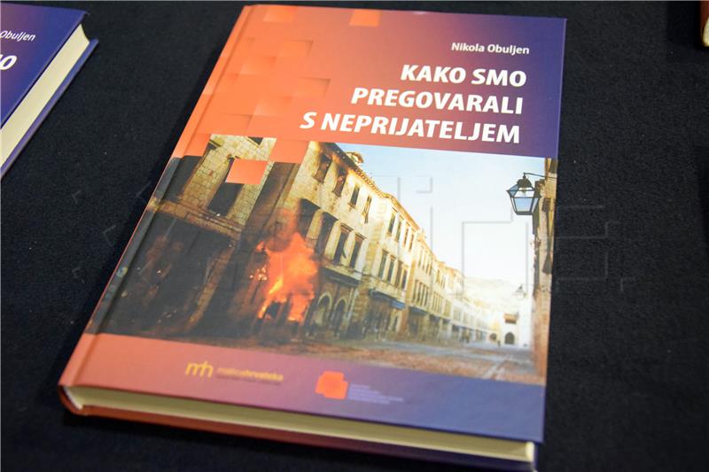 Predstavljena knjiga "Kako smo pregovarali s neprijateljem"