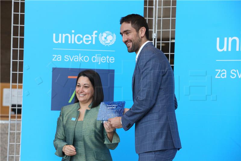 Otvorena izložba "75 godina UNICEF-a u Hrvatskoj"