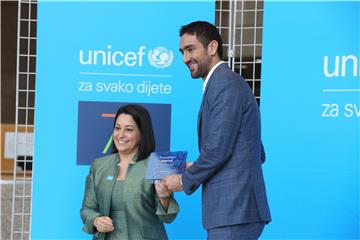 Otvorena izložba "75 godina UNICEF-a u Hrvatskoj"