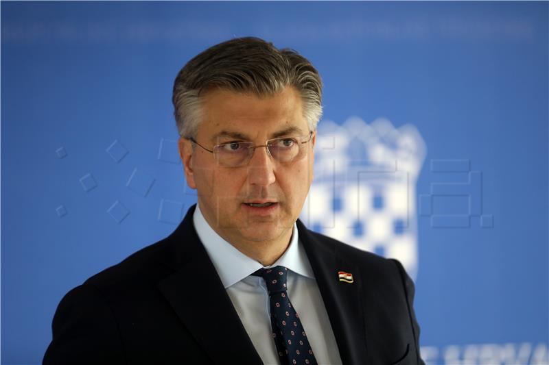 Plenković čestitao Zekanoviću na govoru o cijepljenju