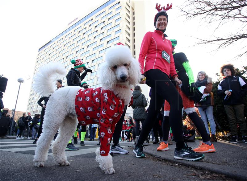 Humanitarna i kostimirana utrka Zagreb Advent Run